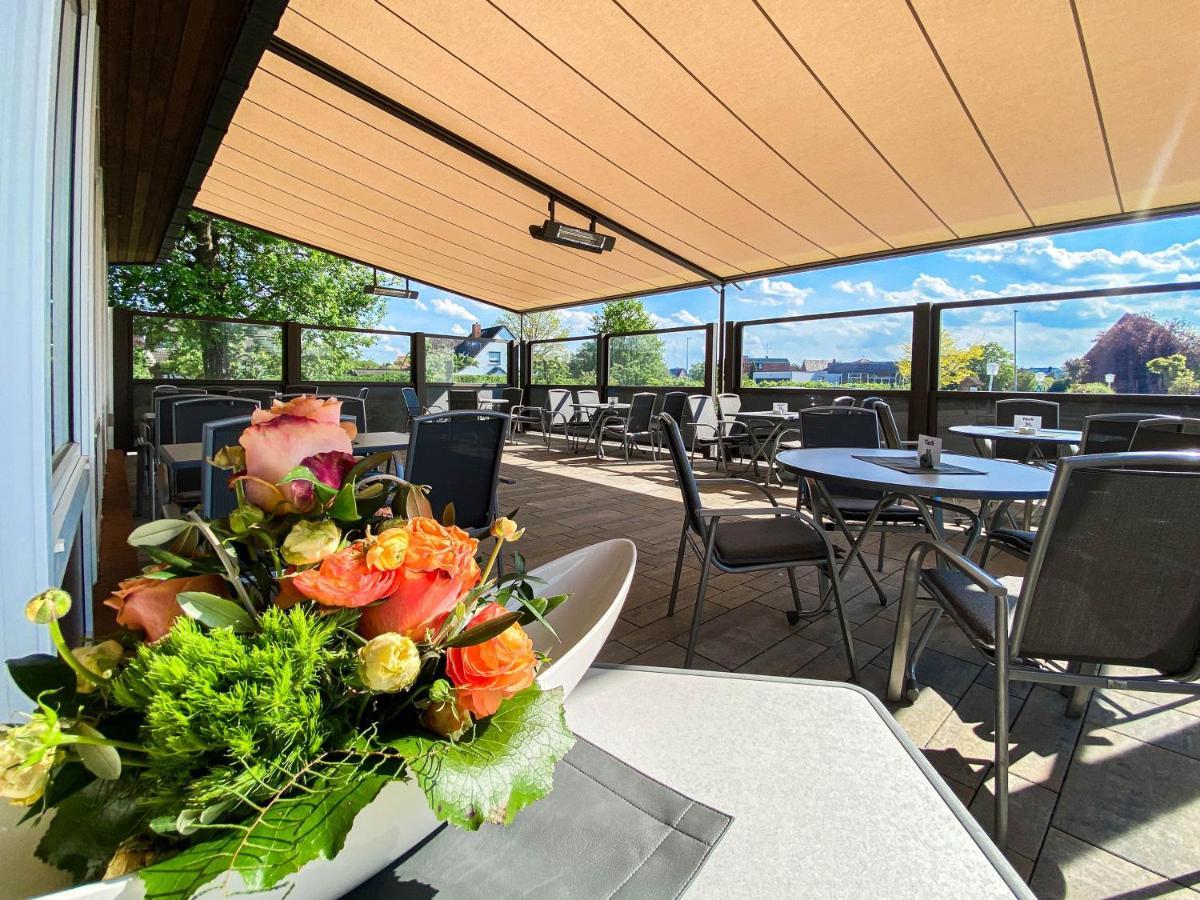 Hotel-Restaurant Vier Linden Stade Exteriér fotografie