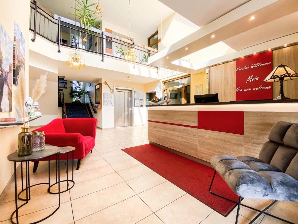 Hotel-Restaurant Vier Linden Stade Exteriér fotografie