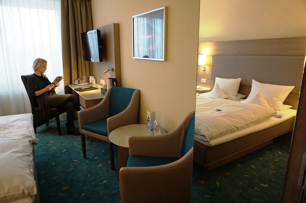 Hotel-Restaurant Vier Linden Stade Exteriér fotografie