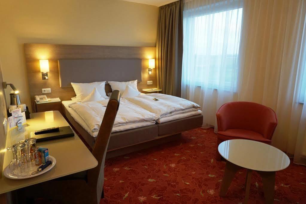 Hotel-Restaurant Vier Linden Stade Exteriér fotografie